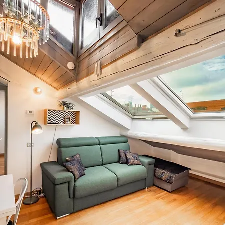 Апартаменты Central Station 5 Min The Skyshouse